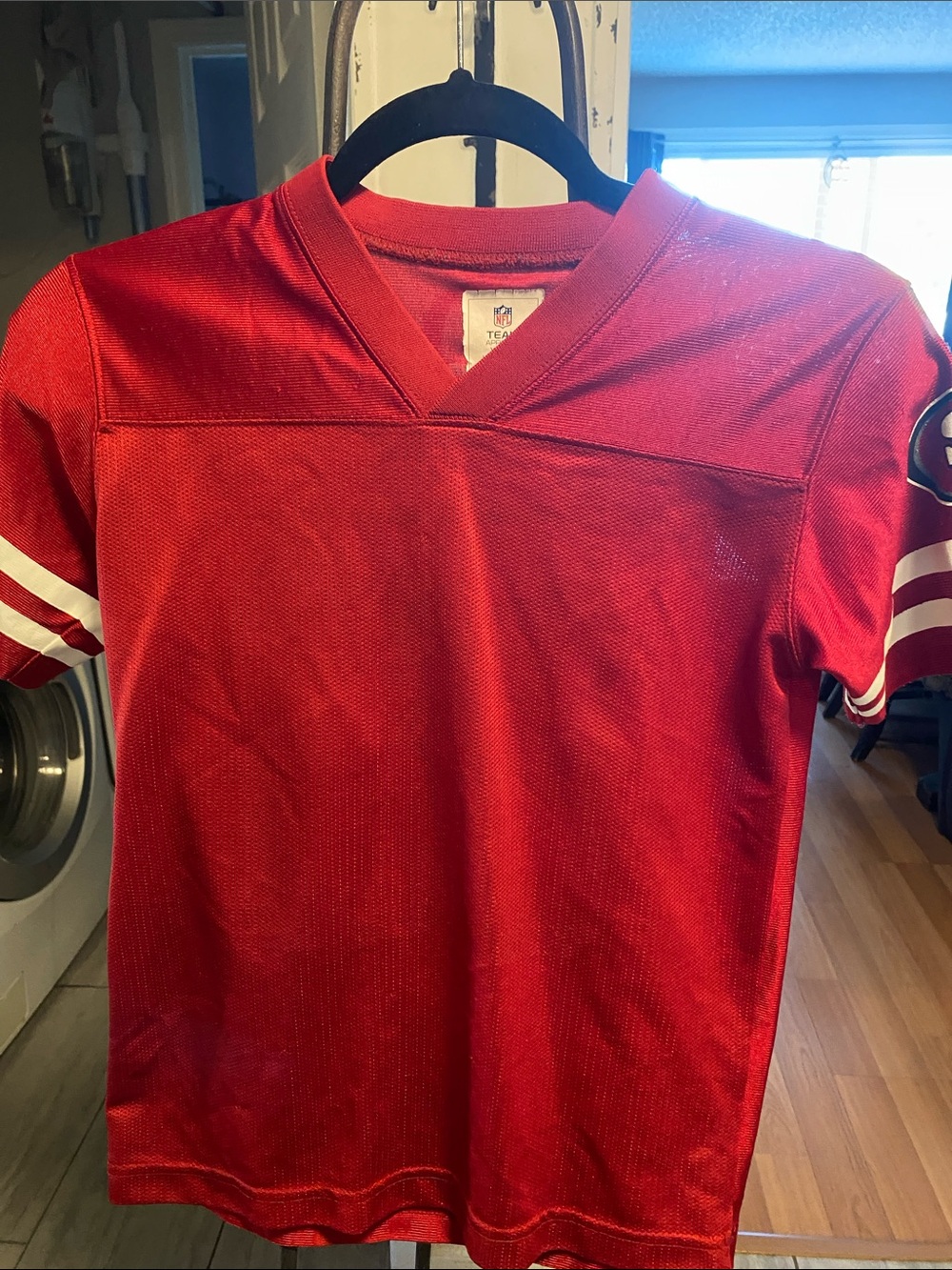 Red NFL Team Short-Sleeve Jersey Tee size Youth 8-10
